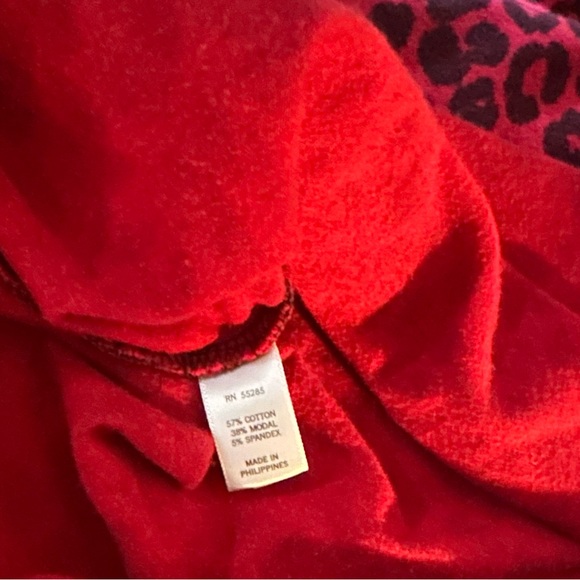 Express Red and Black Leopard Print V Neck Top Size Small - Picture 7 of 8